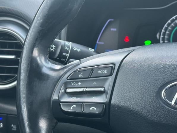 Hyundai Kona I с пробегом 2018 года, цена 1 899 000 рублей, 132765 км, внедорожник, Автокод Объявления