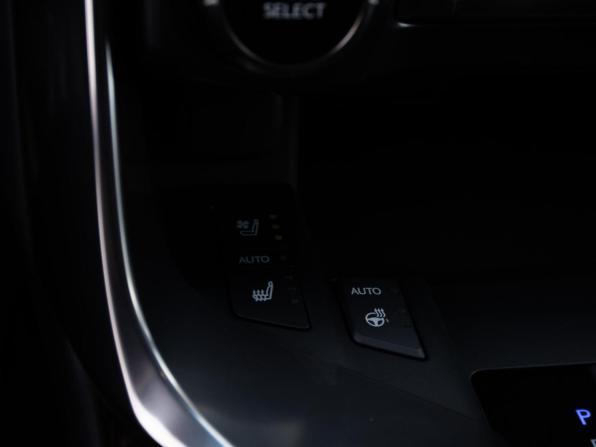 Lexus LX IV с пробегом 2023 года, цена 17 899 000 рублей, 208 км, внедорожник, Автокод Объявления