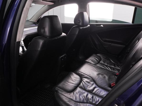 Volkswagen Passat B6 с пробегом 2009 года, цена 1 079 000 рублей, 204138 км, седан, Автокод Объявления