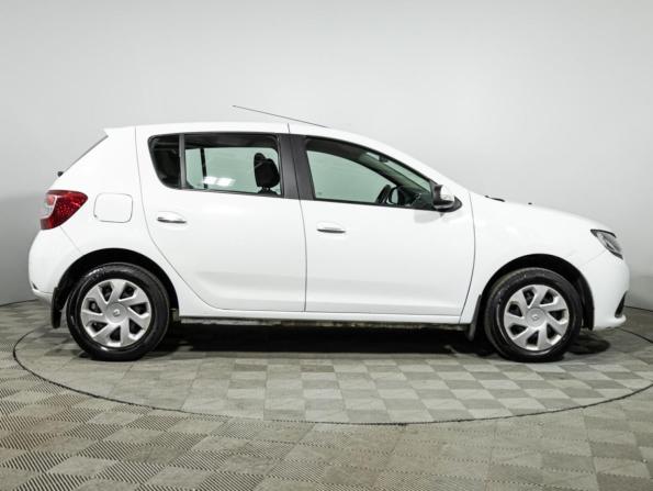 Renault Sandero II с пробегом 2017 года, цена 869 585 рублей, 107763 км, хэтчбек, Автокод Объявления