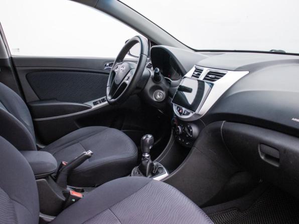 Hyundai Solaris I с пробегом 2012 года, цена 620 000 рублей, 201389 км, седан, Автокод Объявления