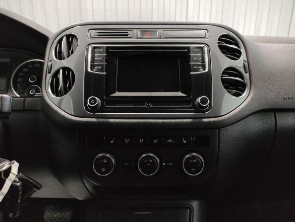 Volkswagen Tiguan I Рестайлинг с пробегом 2015 года, цена 1 375 000 рублей, 167955 км, внедорожник, Автокод Объявления
