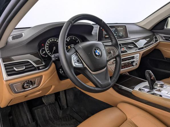 BMW 7 серии VI (G11/G12) с пробегом 2016 года, цена 3 185 000 рублей, 170782 км, седан, Автокод Объявления