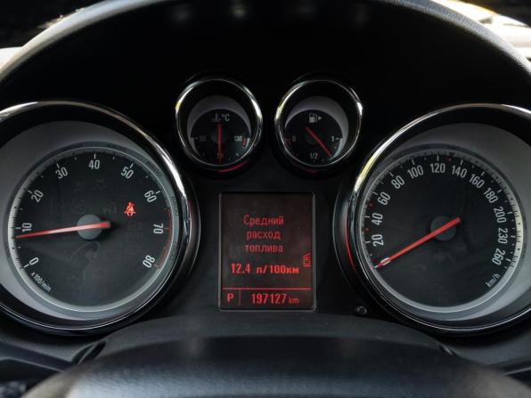Opel Astra J Рестайлинг с пробегом 2012 года, цена 950 000 рублей, 197127 км, хэтчбек, Автокод Объявления