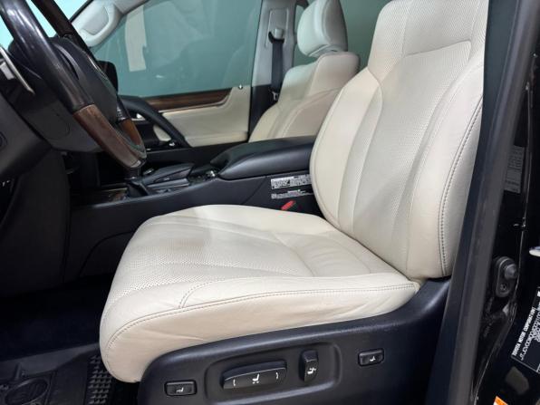 Lexus LX III Рестайлинг 2 с пробегом 2016 года, цена 6 970 000 рублей, 199755 км, внедорожник, Автокод Объявления
