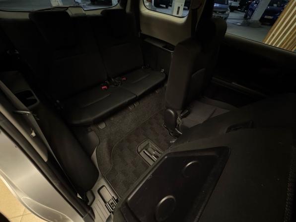 Toyota Wish II Рестайлинг с пробегом 2013 года, цена 1 668 000 рублей, 97400 км, минивэн, Автокод Объявления