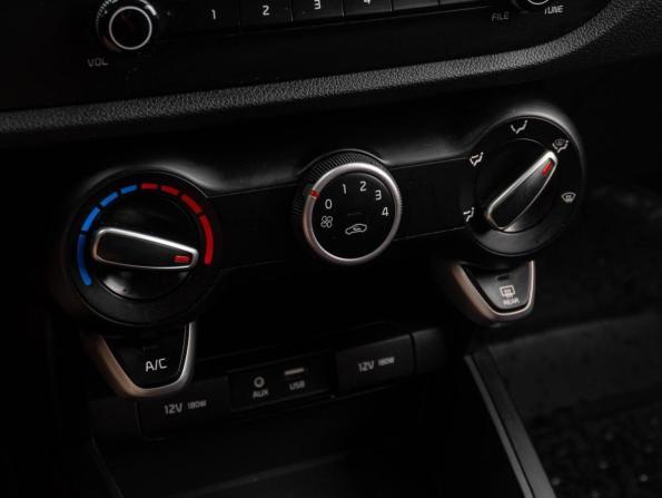 Kia Rio IV с пробегом 2018 года, цена 1 299 000 рублей, 98730 км, седан, Автокод Объявления