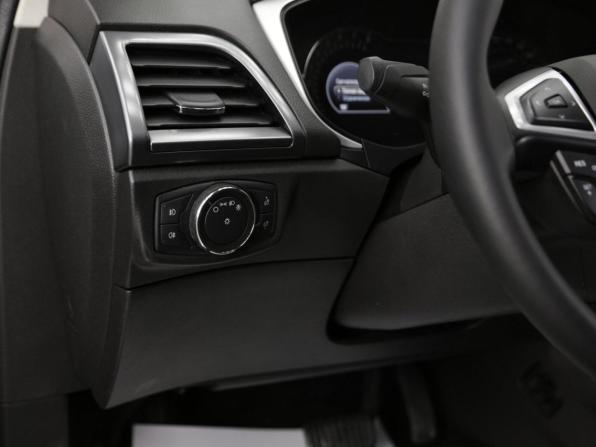 Ford Mondeo V с пробегом 2018 года, цена 1 149 000 рублей, 89160 км, седан, Автокод Объявления