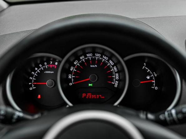 Kia Venga I с пробегом 2012 года, цена 650 000 рублей, 233535 км, минивэн, Автокод Объявления