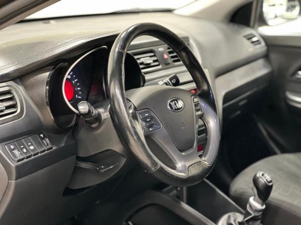 Kia Rio III Рестайлинг с пробегом 2017 года, цена 1 150 000 рублей, 155000 км, седан, Автокод Объявления