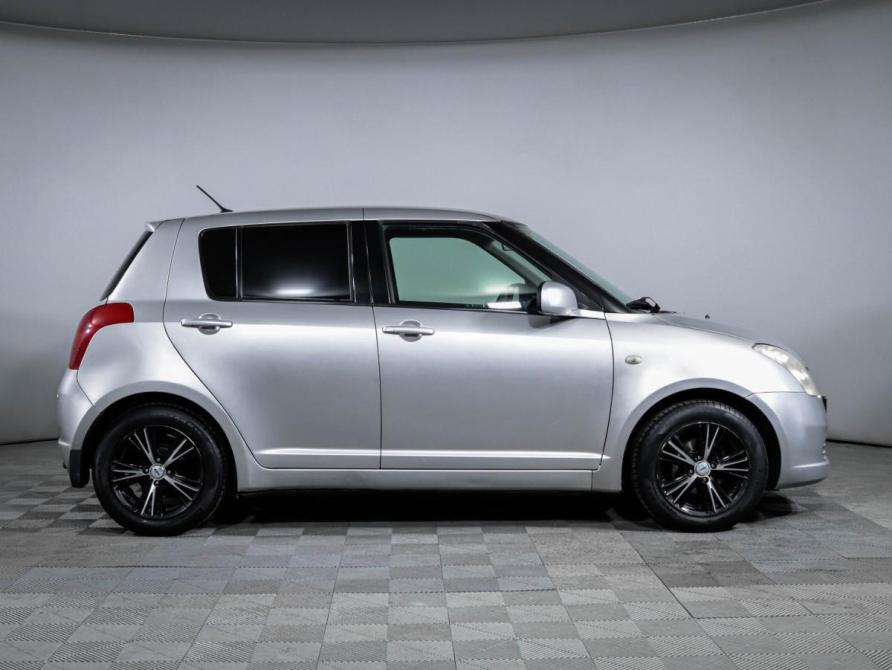 Suzuki Swift III Москва  - изображение 4