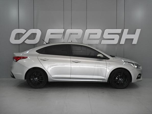 Hyundai Solaris II с пробегом 2019 года, цена 1 599 000 рублей, 29034 км, седан, Автокод Объявления