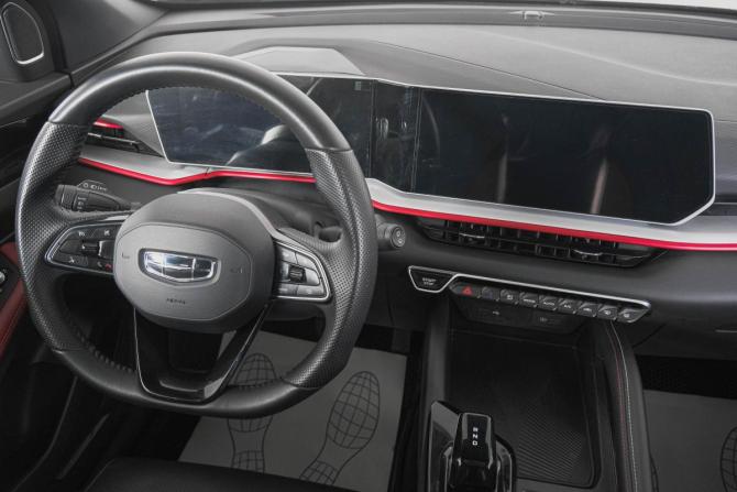 Geely Coolray I Рестайлинг с пробегом 2024 года, цена 2 329 000 рублей, 17000 км, внедорожник, Автокод Объявления