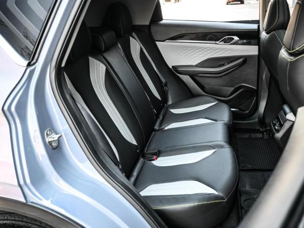 Geely Coolray I Рестайлинг с пробегом 2023 года, цена 2 149 000 рублей, 35850 км, внедорожник, Автокод Объявления