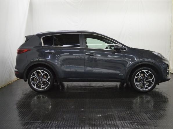 Kia Sportage IV Рестайлинг с пробегом 2021 года, цена 2 450 000 рублей, 123000 км, внедорожник, Автокод Объявления