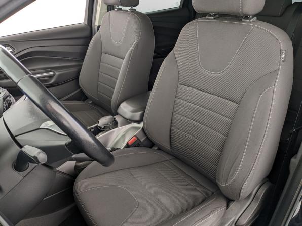 Ford Kuga II с пробегом 2016 года, цена 1 620 000 рублей, 87524 км, внедорожник, Автокод Объявления