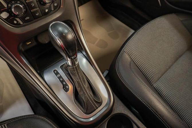 Opel Astra J с пробегом 2012 года, цена 929 000 рублей, 137000 км, хэтчбек, Автокод Объявления