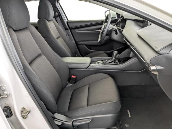 Mazda 3 IV (BP) с пробегом 2019 года, цена 1 935 000 рублей, 87602 км, седан, Автокод Объявления