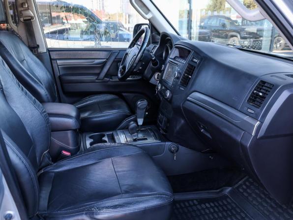 Mitsubishi Pajero IV с пробегом 2011 года, цена 1 698 000 рублей, 320000 км, внедорожник, Автокод Объявления