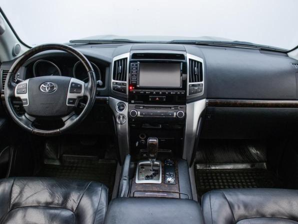 Toyota Land Cruiser 200 Series Рестайлинг 1 с пробегом 2013 года, цена 3 424 000 рублей, 218000 км, внедорожник, Автокод Объявления