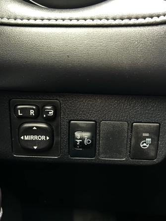 Toyota RAV4 IV (XA40) Рестайлинг с пробегом 2016 года, цена 2 350 000 рублей, 138030 км, внедорожник, Автокод Объявления