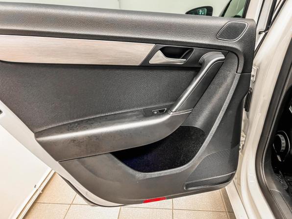 Volkswagen Passat B7 с пробегом 2013 года, цена 1 129 000 рублей, 103729 км, универсал, Автокод Объявления