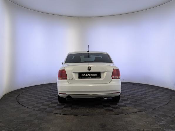 Volkswagen Polo V Рестайлинг с пробегом 2017 года, цена 1 050 000 рублей, 138723 км, седан, Автокод Объявления
