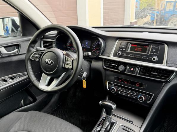 Kia Optima IV Рестайлинг с пробегом 2019 года, цена 1 095 000 рублей, 298124 км, седан, Автокод Объявления