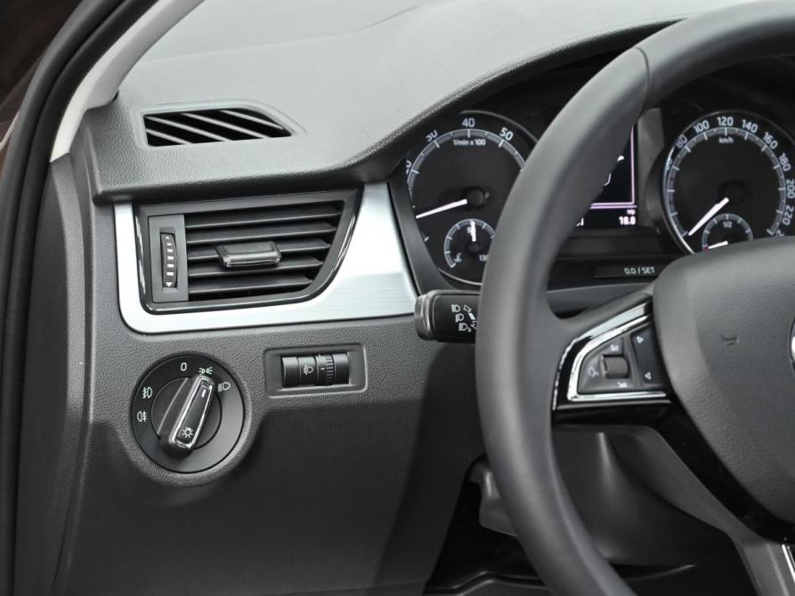Skoda Rapid I Рестайлинг Москва  - изображение 7
