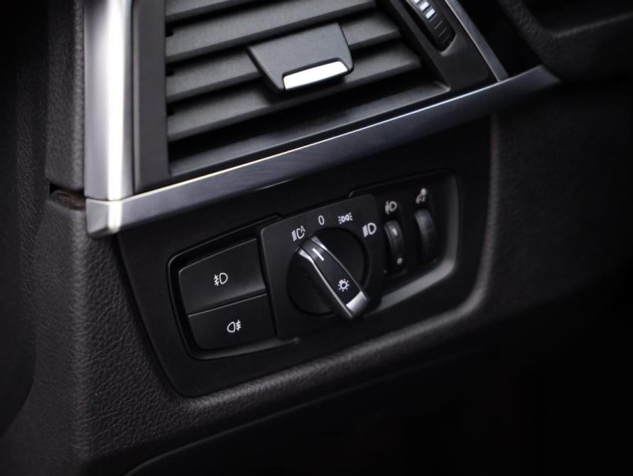 BMW 3 серии VI (F3x) Рестайлинг Санкт-Петербург  - изображение 21