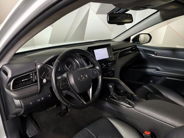 Toyota Camry VIII (XV70) Рестайлинг с пробегом 2021 года, цена 2 999 000 рублей, 52316 км, седан, Автокод Объявления