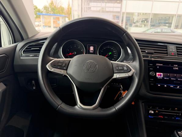 Volkswagen Tiguan II Рестайлинг с пробегом 2020 года, цена 2 950 000 рублей, 36642 км, внедорожник, Автокод Объявления