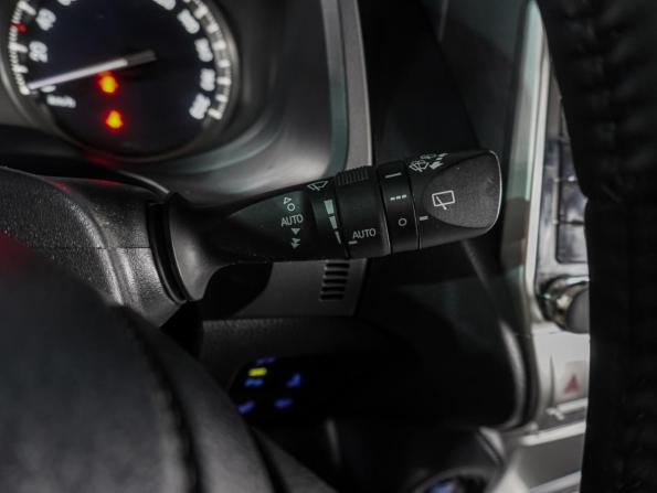 Toyota Land Cruiser Prado 150 Series Рестайлинг 2 с пробегом 2019 года, цена 4 399 000 рублей, 229601 км, внедорожник, Автокод Объявления