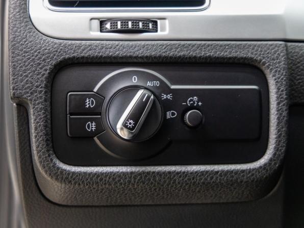 Volkswagen Touareg II Рестайлинг с пробегом 2015 года, цена 3 098 000 рублей, 169678 км, внедорожник, Автокод Объявления