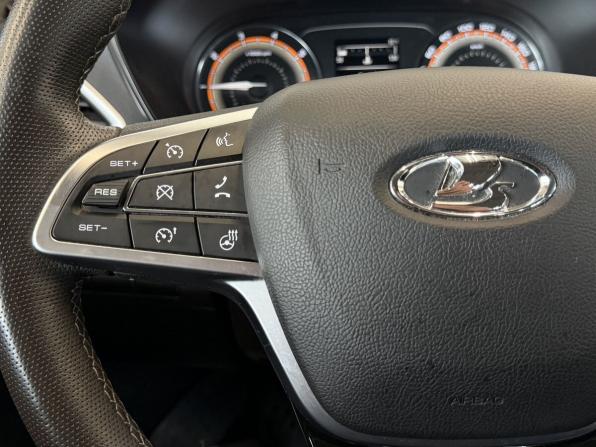 Lada (ВАЗ) Vesta I Рестайлинг (NG) с пробегом 2023 года, цена 1 285 000 рублей, 18300 км, седан, Автокод Объявления
