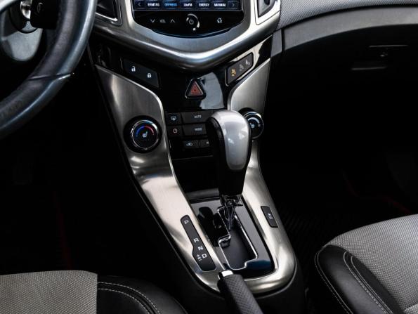 Chevrolet Cruze I Рестайлинг с пробегом 2014 года, цена 799 000 рублей, 227758 км, хэтчбек, Автокод Объявления
