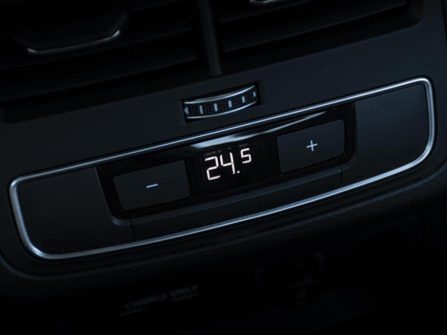 Audi A4 V (B9) Рестайлинг Москва  - изображение 16