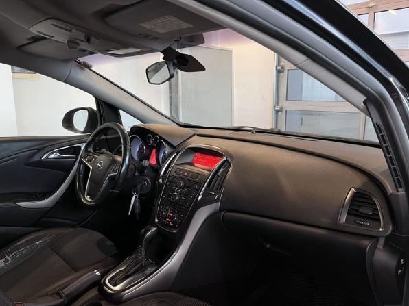 Opel Astra J с пробегом 2011 года, цена 632 000 рублей, 247258 км, хэтчбек, Автокод Объявления