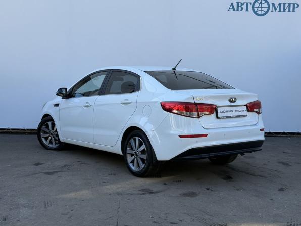 Kia Rio III Рестайлинг с пробегом 2015 года, цена 1 090 000 рублей, 129871 км, седан, Автокод Объявления