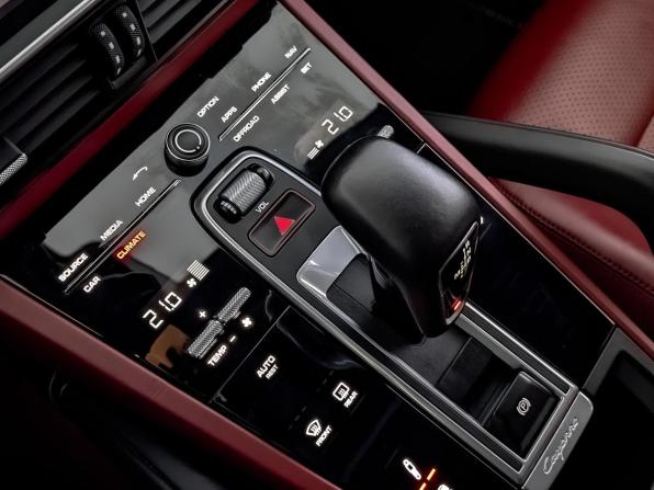 Porsche Cayenne III с пробегом 2018 года, цена 5 555 000 рублей, 91640 км, внедорожник, Автокод Объявления
