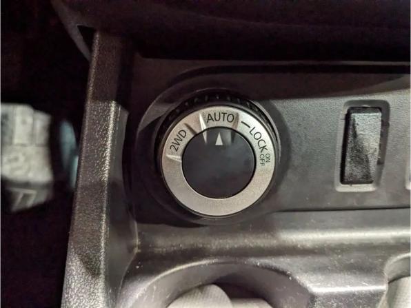 Renault Duster I Рестайлинг с пробегом 2018 года, цена 1 025 000 рублей, 201349 км, внедорожник, Автокод Объявления