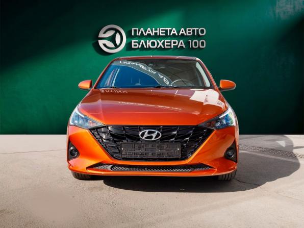 Hyundai Solaris II Рестайлинг с пробегом 2021 года, цена 1 380 000 рублей, 131213 км, седан, Автокод Объявления
