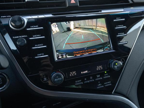 Toyota Camry VIII (XV70) с пробегом 2018 года, цена 2 790 000 рублей, 76066 км, седан, Автокод Объявления