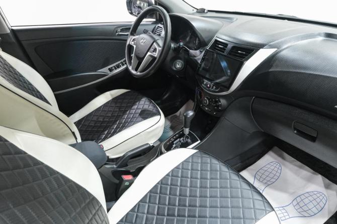 Hyundai Solaris I с пробегом 2013 года, цена 899 000 рублей, 176500 км, седан, Автокод Объявления