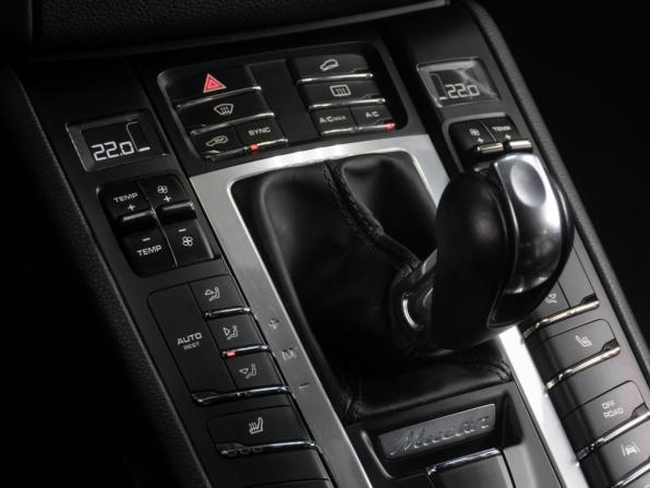 Porsche Macan I с пробегом 2018 года, цена 4 280 000 рублей, 124805 км, внедорожник, Автокод Объявления