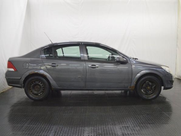 Opel Astra H Рестайлинг с пробегом 2011 года, цена 310 000 рублей, 285260 км, седан, Автокод Объявления