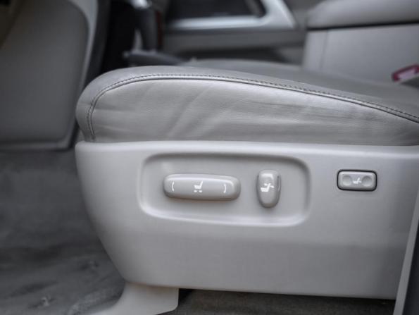 Toyota Land Cruiser 200 Series Рестайлинг 1 с пробегом 2013 года, цена 3 099 000 рублей, 234153 км, внедорожник, Автокод Объявления