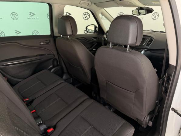 Opel Zafira C Рестайлинг с пробегом 2017 года, цена 900 000 рублей, 138000 км, минивэн, Автокод Объявления