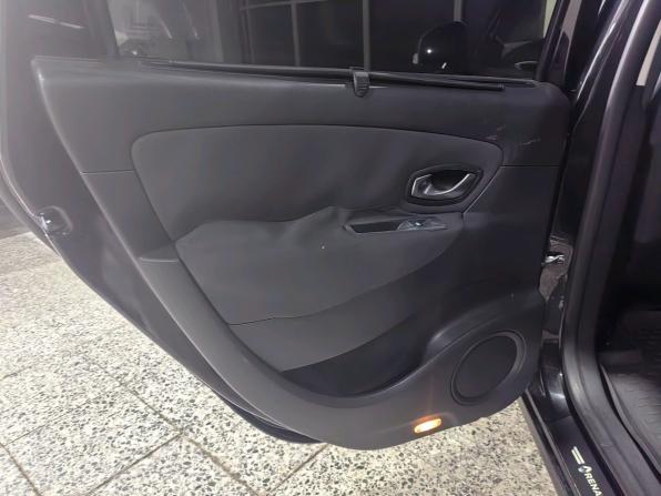 Renault Scenic III с пробегом 2010 года, цена 619 000 рублей, 230885 км, компактвэн, Автокод Объявления
