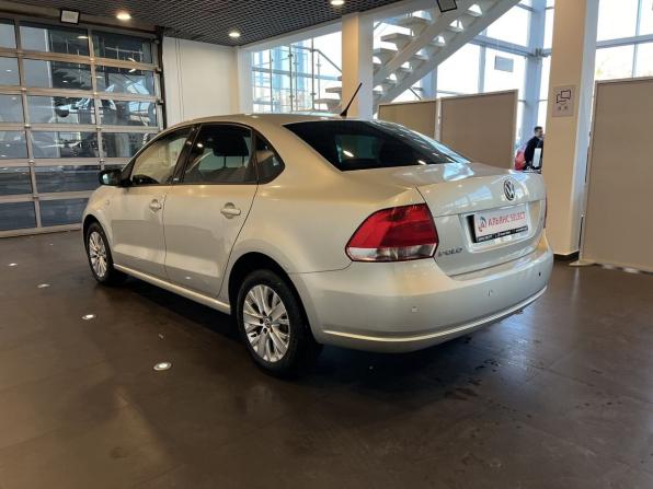 Volkswagen Polo V с пробегом 2014 года, цена 1 045 000 рублей, 94877 км, седан, Автокод Объявления